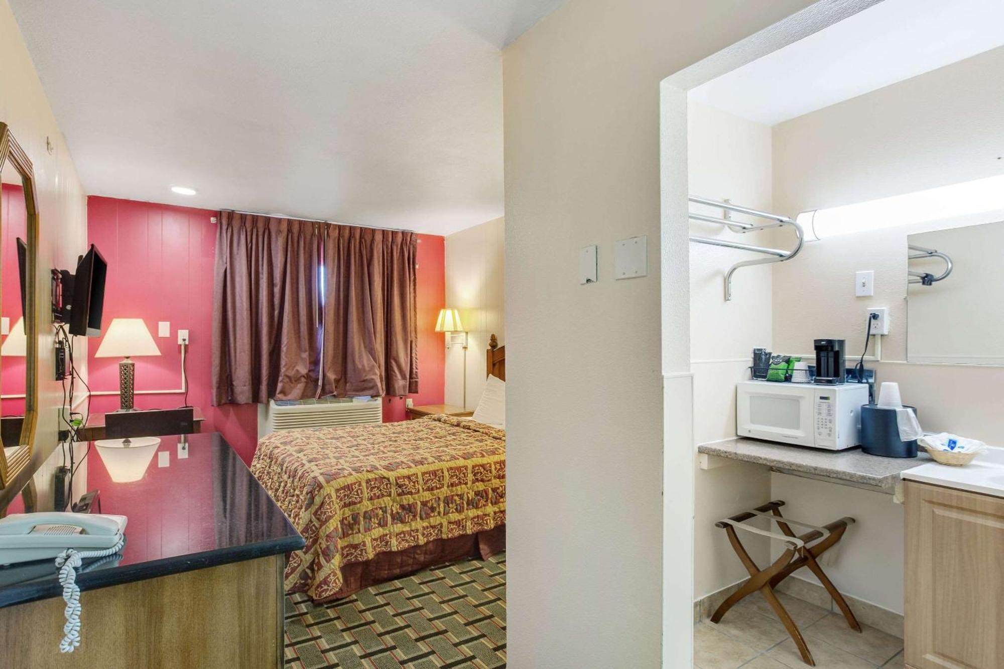 Rodeway Inn & Suites 레이톤 외부 사진